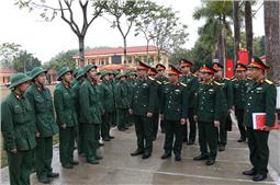 Tư lệnh Quân khu kiểm tra tại Lữ đoàn Thông tin 601